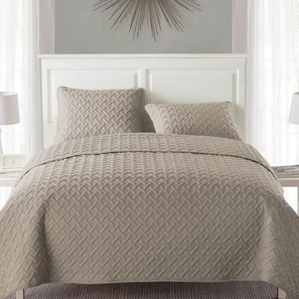 3 Pieces Full/Queen Beige Quilt Set VCNY Home